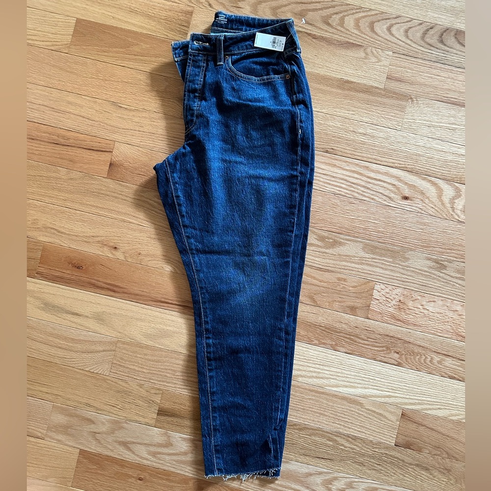 Curvy High-Waisted Button-Fly OG Straight Cut-Off Ankle Jeans